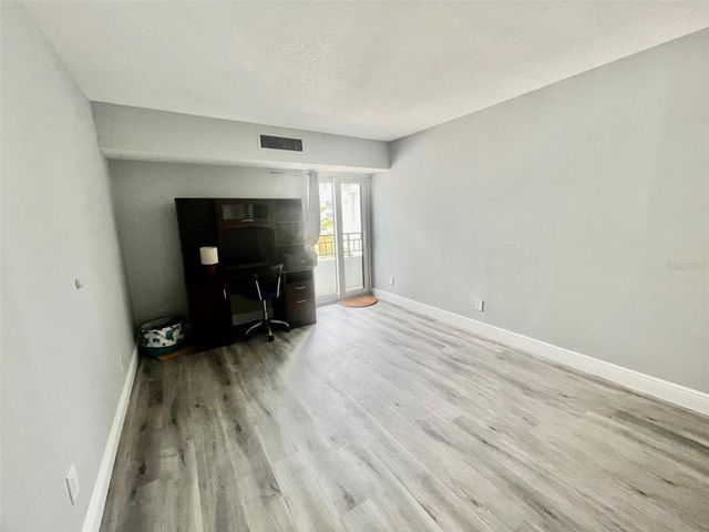 851 BAYWAY BOULEVARD 405, Clearwater Beach, FL 33767