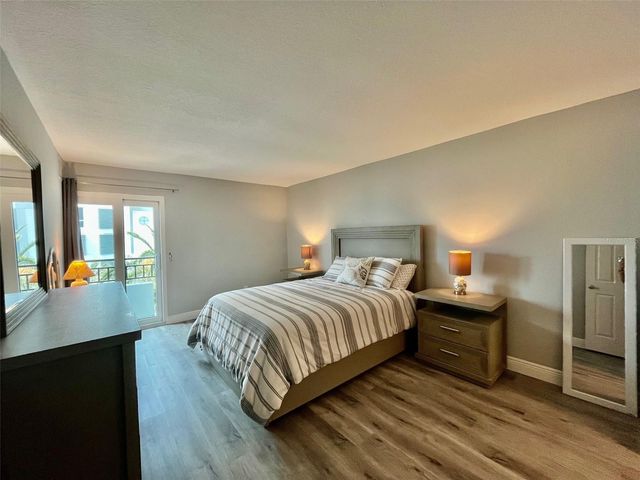 851 BAYWAY BOULEVARD 405, Clearwater Beach, FL 33767