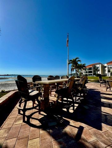 851 BAYWAY BOULEVARD 405, Clearwater Beach, FL 33767