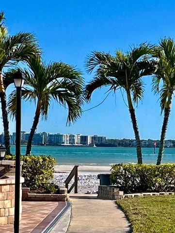 851 BAYWAY BOULEVARD 405, Clearwater Beach, FL 33767