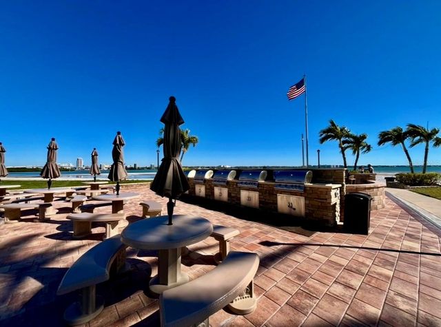 851 BAYWAY BOULEVARD 405, Clearwater Beach, FL 33767