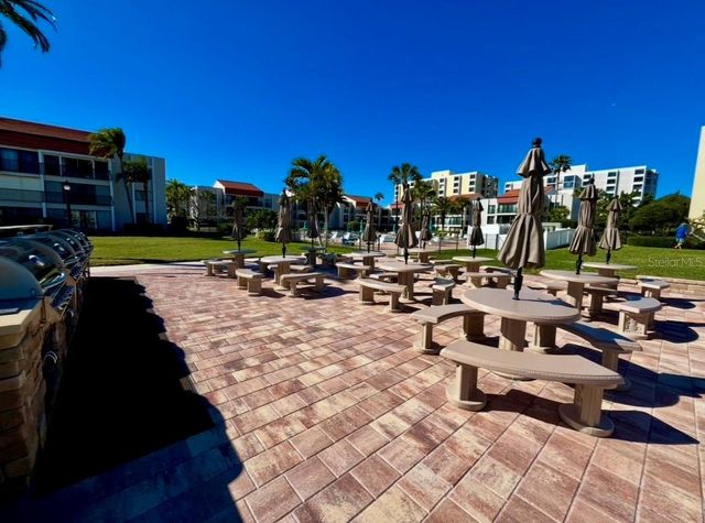 851 BAYWAY BOULEVARD 405, Clearwater Beach, FL 33767