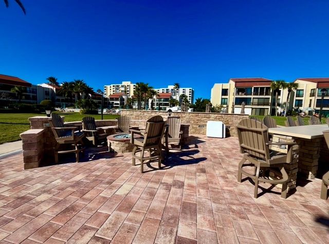 851 BAYWAY BOULEVARD 405, Clearwater Beach, FL 33767