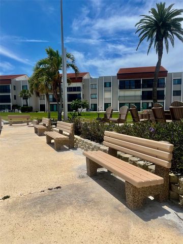 851 BAYWAY BOULEVARD 405, Clearwater Beach, FL 33767