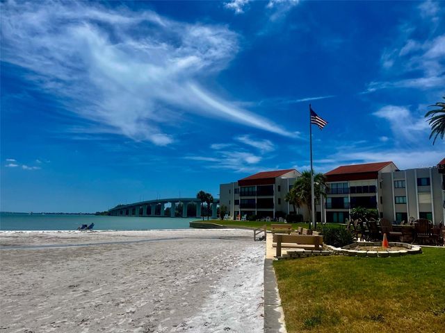 851 BAYWAY BOULEVARD 405, Clearwater Beach, FL 33767