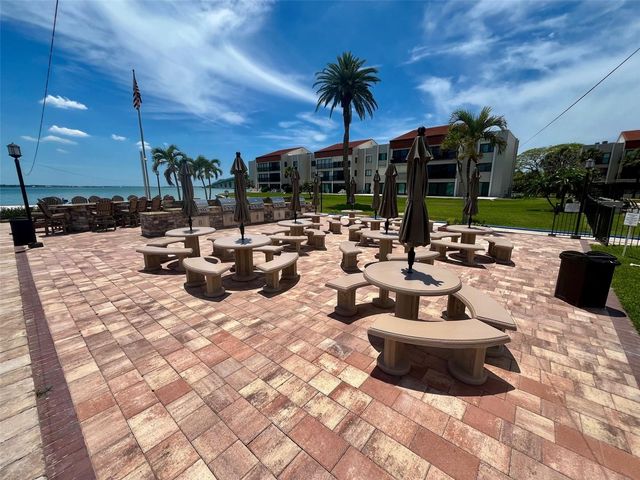 851 BAYWAY BOULEVARD 405, Clearwater Beach, FL 33767