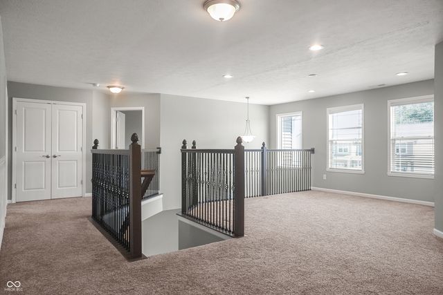 1951 Cobbett Drive, Avon, IN 46123