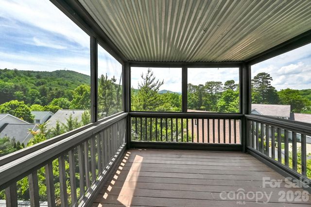 85 Rotunda Circle, Asheville, NC 28806