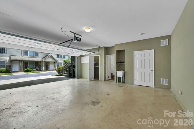 85 Rotunda Circle, Asheville, NC 28806