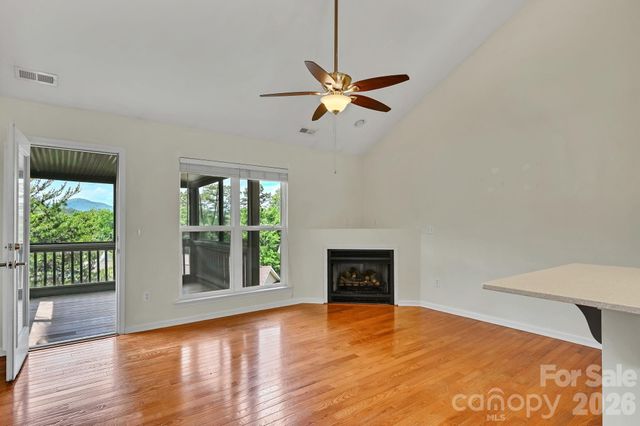 85 Rotunda Circle, Asheville, NC 28806