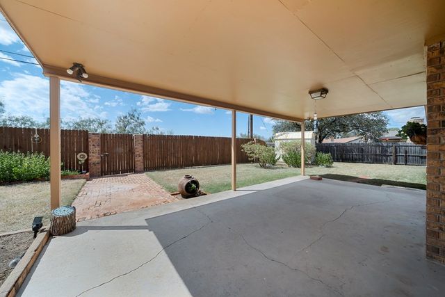 4032 Vicky St, Big Spring, TX 79720
