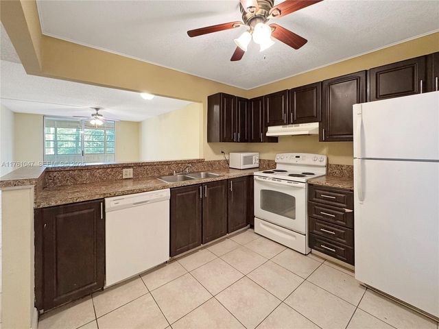 410 NW 68th Avenue 207, Plantation, FL 33317