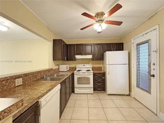 410 NW 68th Avenue 207, Plantation, FL 33317