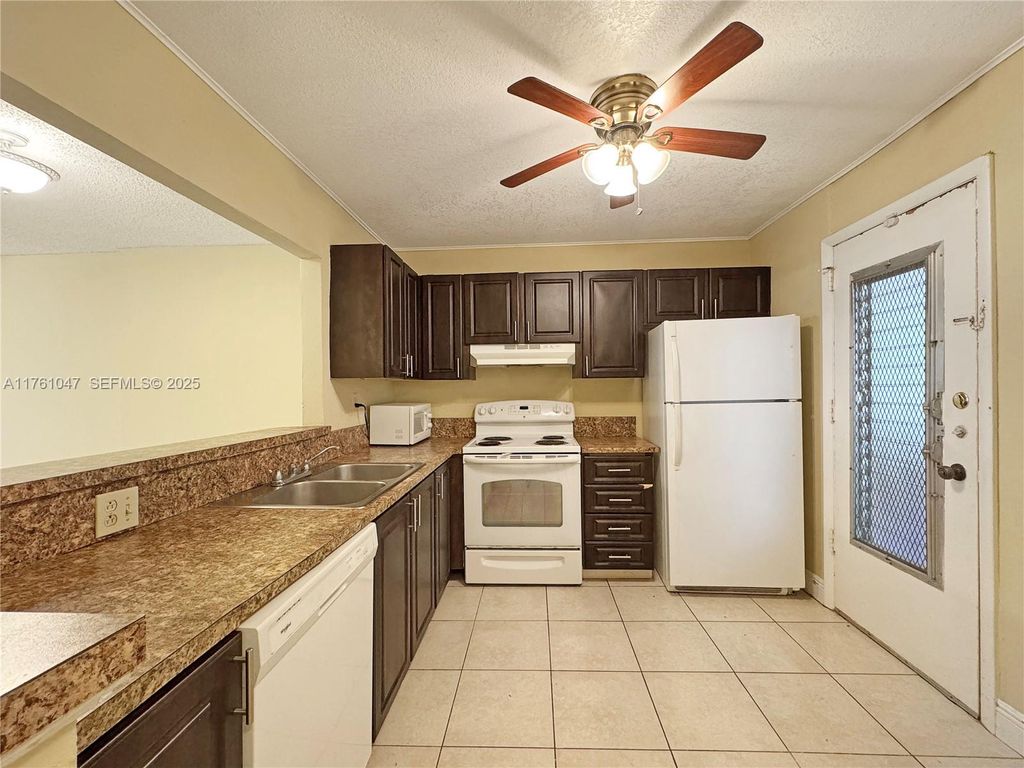 410 NW 68th Avenue 207, Plantation, FL 33317