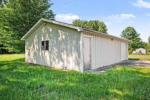 12725 Baldwin Drive, Chesaning, MI 48616