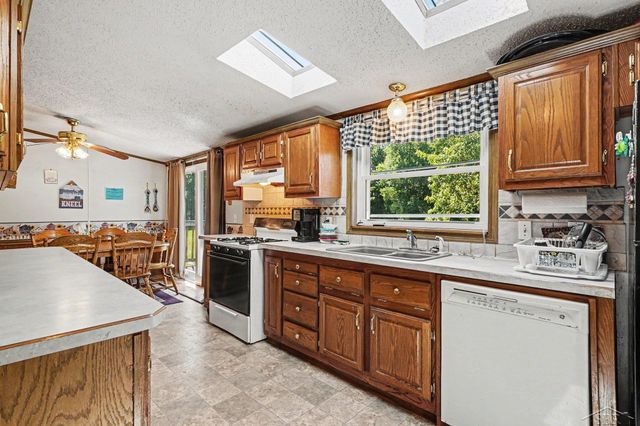 12725 Baldwin Drive, Chesaning, MI 48616