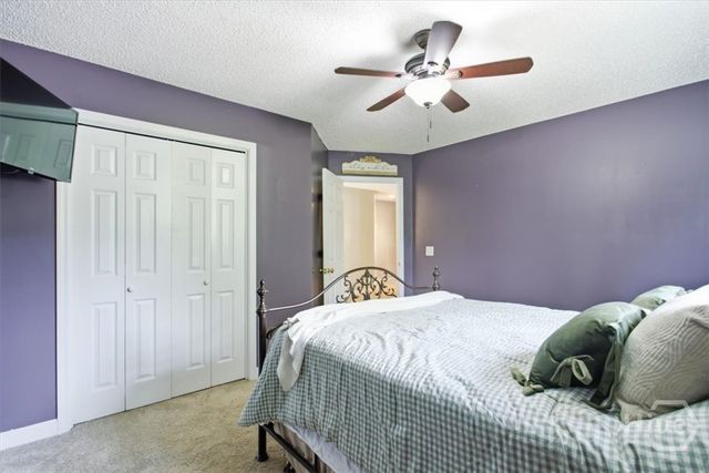6 Whispering Oaks Trail, Savannah, GA 31419