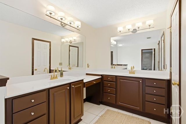 6 Whispering Oaks Trail, Savannah, GA 31419