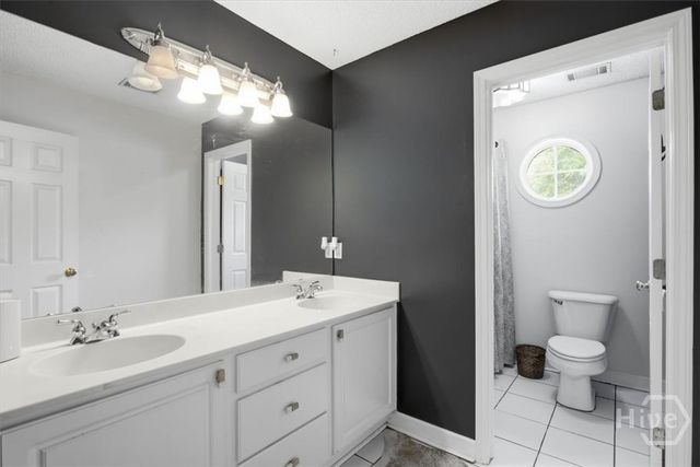 6 Whispering Oaks Trail, Savannah, GA 31419