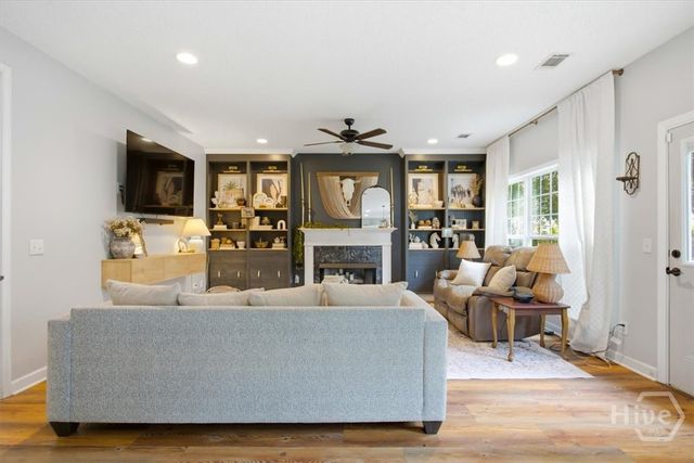 6 Whispering Oaks Trail, Savannah, GA 31419