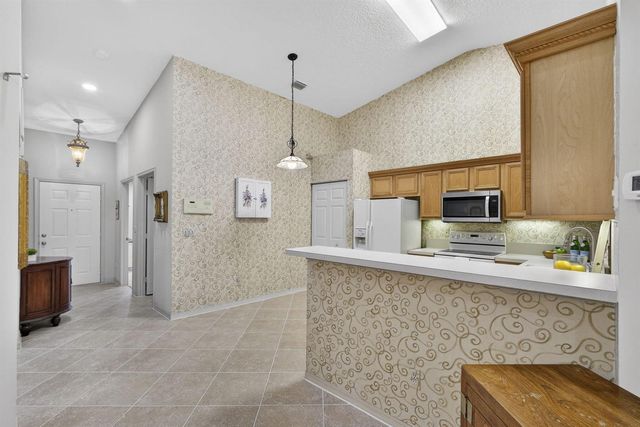 9386 Bridgeport Drive, West Palm Beach, FL 33411