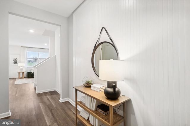 106 LEMLEY DR, Stephens City, VA 22655