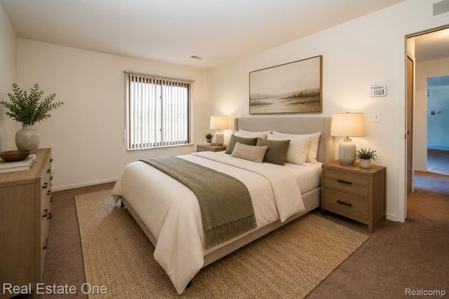 23788 Village House Drive N 8B, Southfield, MI 48033