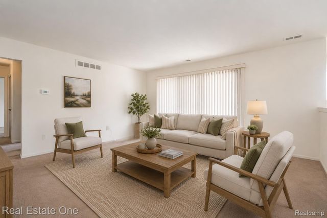 23788 Village House Drive N 8B, Southfield, MI 48033