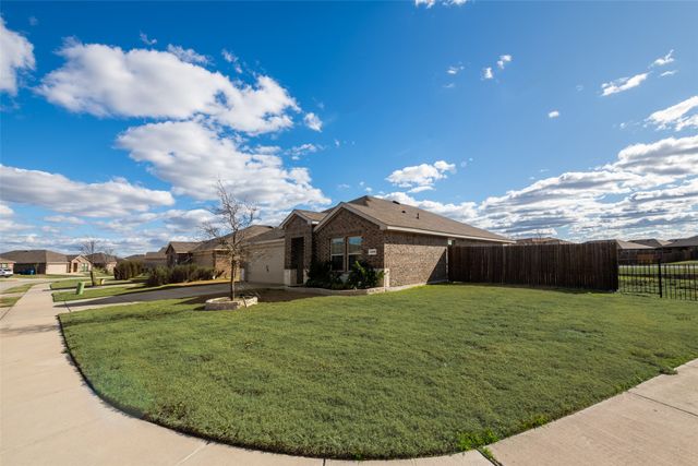1208 Fieldstone Court, Royse City, TX 75189