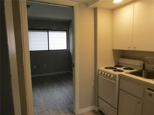 3553 LONGMEADOW 27, Sarasota, FL 34235