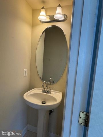 42474 MAGELLAN SQ, Brambleton, VA 20148