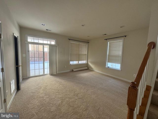 42474 MAGELLAN SQ, Brambleton, VA 20148