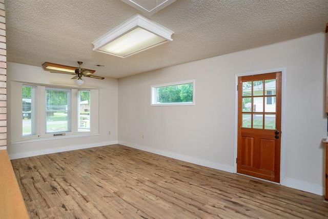 314 SW 3rd Street, Perkins, OK 74059