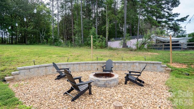 5960 Charlie Walker Road, Kannapolis, NC 28081