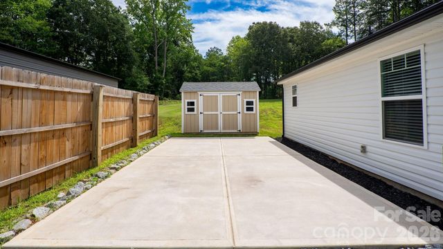 5960 Charlie Walker Road, Kannapolis, NC 28081