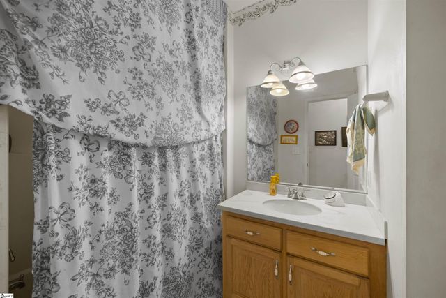 601 Stallings Road, Taylors, SC 29687