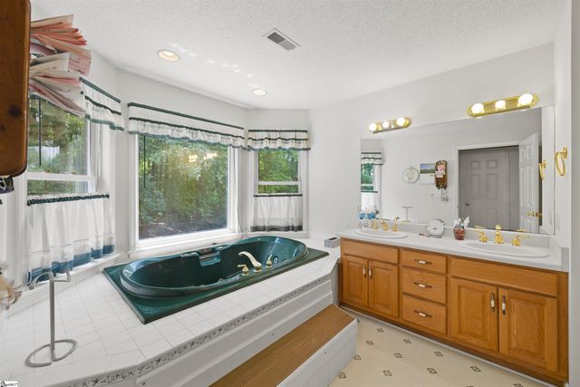 601 Stallings Road, Taylors, SC 29687