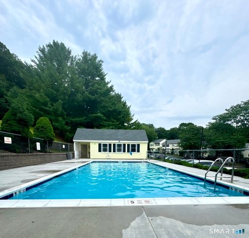 25 Padanaram Road 63, Danbury, CT 06811