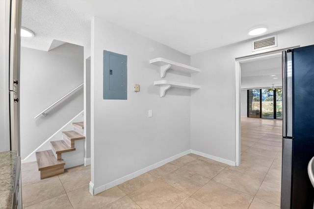 4288 D Este Court, Lake Worth, FL 33467