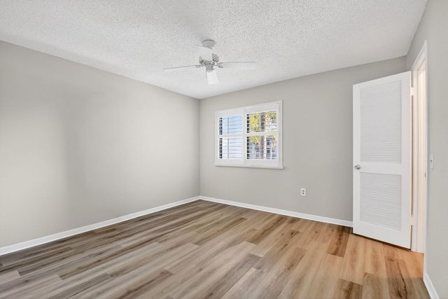 4288 D Este Court, Lake Worth, FL 33467