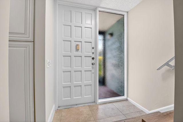 4288 D Este Court, Lake Worth, FL 33467