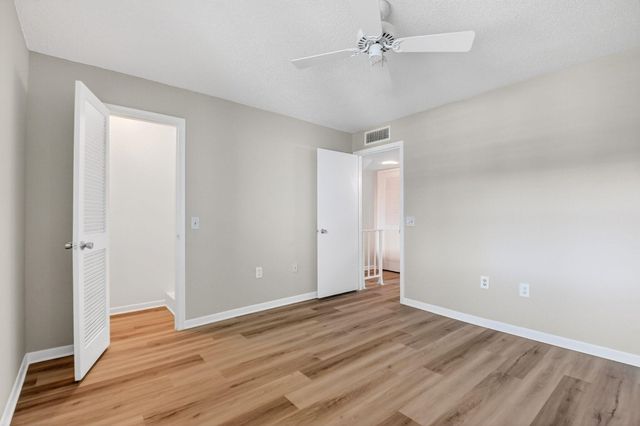 4288 D Este Court, Lake Worth, FL 33467