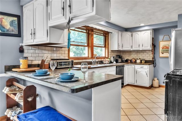 145 Hinchey Avenue, Lancaster, NY 14043