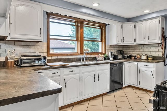 145 Hinchey Avenue, Lancaster, NY 14043