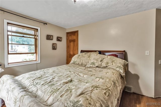 145 Hinchey Avenue, Lancaster, NY 14043