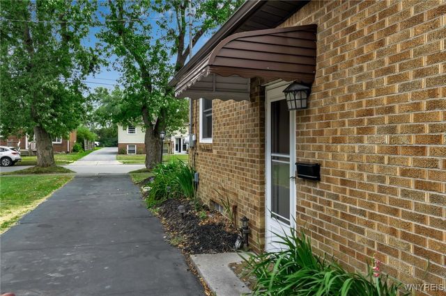 145 Hinchey Avenue, Lancaster, NY 14043