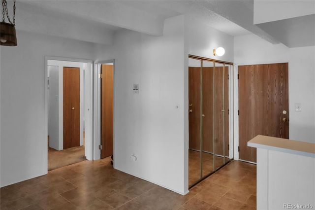 1011 S Ironton Street 204, Aurora, CO 80012