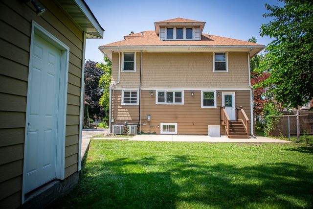 11359 S Bell Avenue, Chicago, IL 60643
