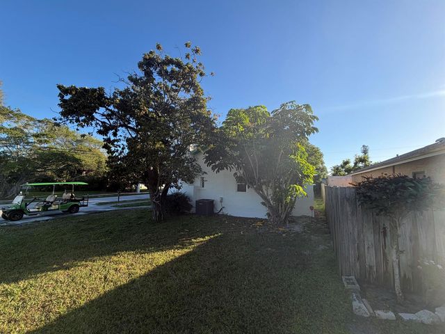 520 NW 3RD Street, Delray Beach, FL 33444
