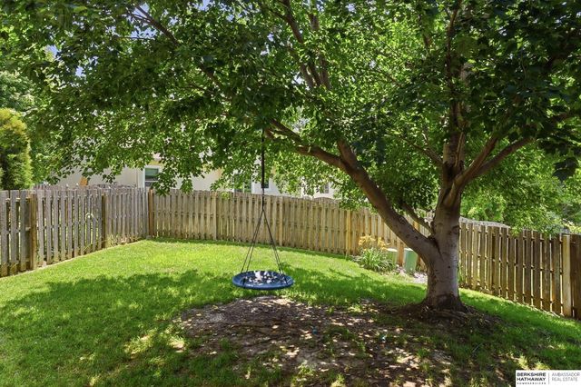 17663 H Street, Omaha, NE 68135